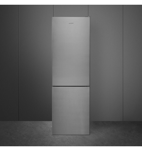 Smeg FC18EN1X fridge-freezer Freestanding 324 L E Stainless steel