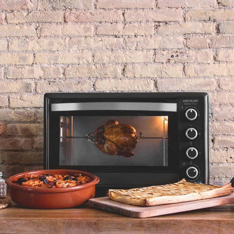 Cecotec Bake&Toast 750 Gyro Negro