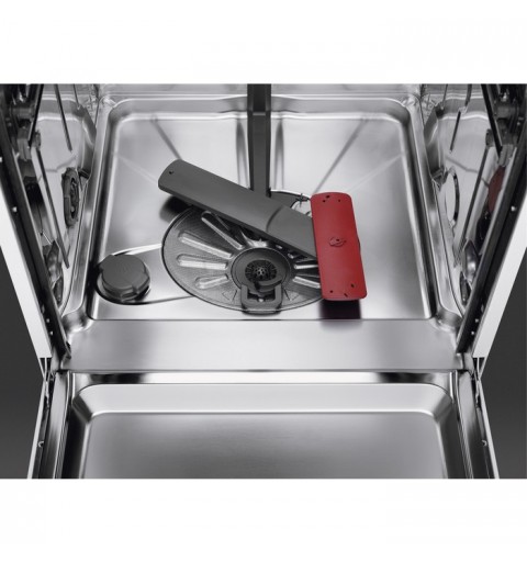 AEG FFB63700PM dishwasher Freestanding 15 place settings D