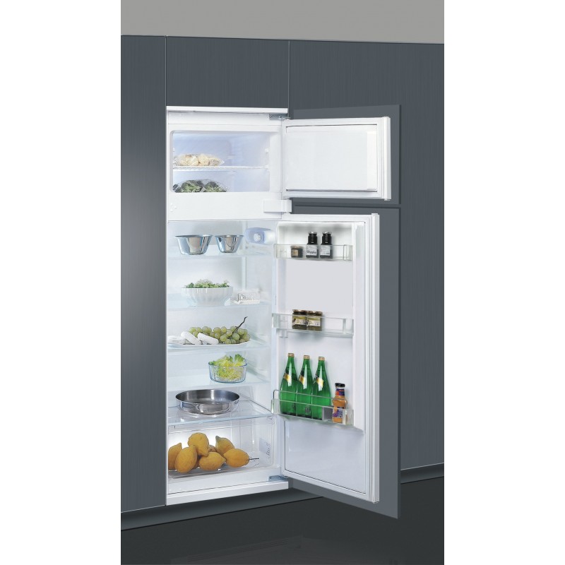 Whirlpool ART 3801 fridge-freezer Built-in 218 L F