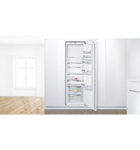 Bosch Serie 6 KIL82AFF0 frigo combine Intégré (placement) 286 L F