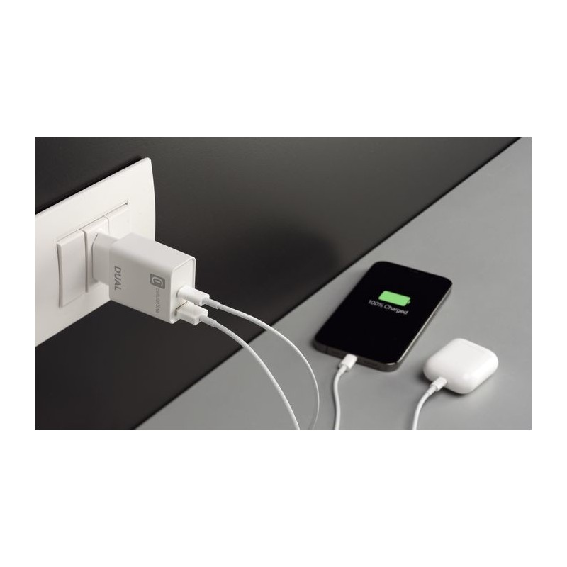 Cellularline Dual Charger - iPhone 8 or later Caricabatterie da rete con 2 porte USB e USB-C per la carica simultanea di due