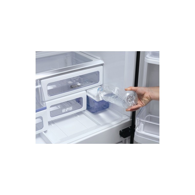 Sharp Home Appliances SJ-FS820VSL side-by-side refrigerator Freestanding 600 L Silver