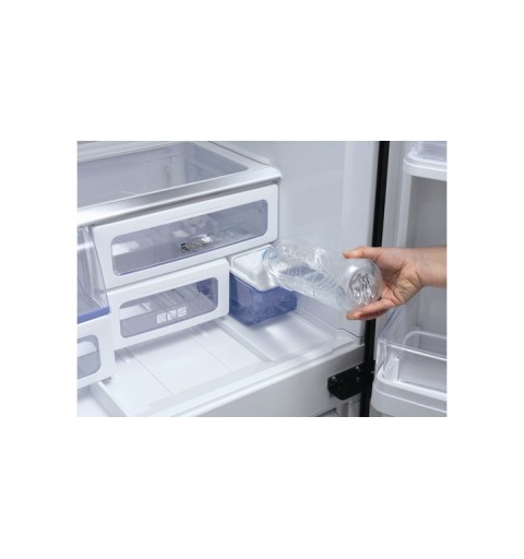 Sharp Home Appliances SJ-FS820VSL side-by-side refrigerator Freestanding 600 L Silver