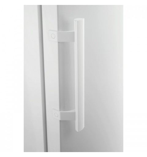 Electrolux LUB1AF22W congelador Independiente 194 L F Blanco