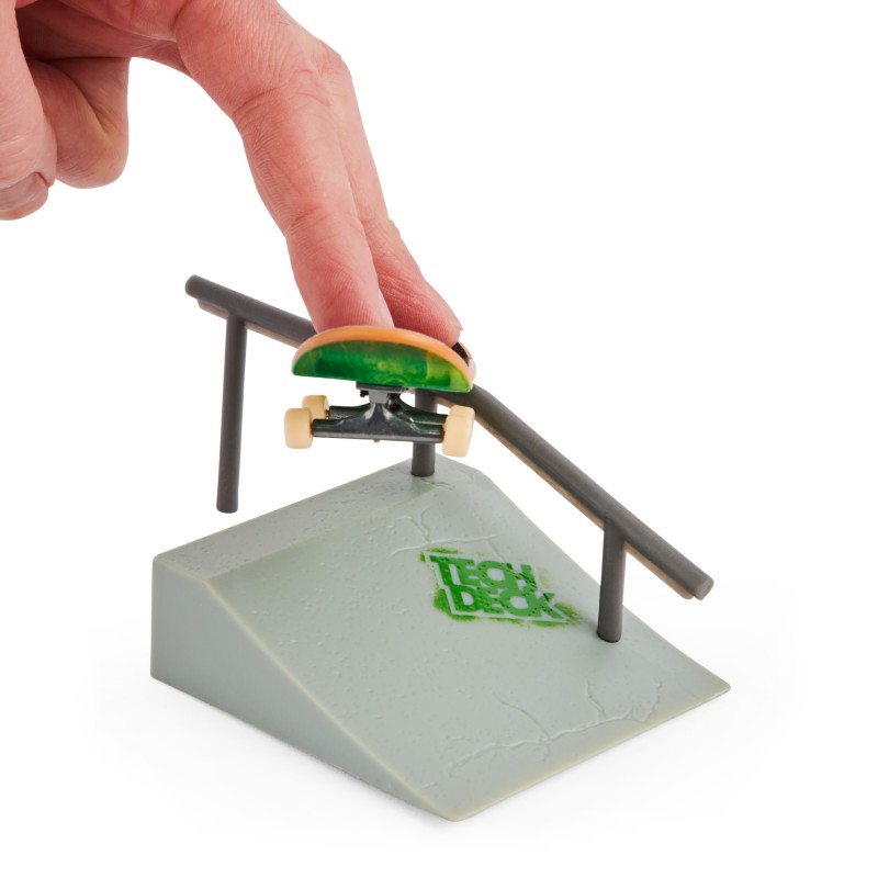 Tech Deck FINGER SKATE - - PACK VERSUS 2 FINGER SKATES - Authentiques Finger Skates A Collectionner Avec Obstacle - 6061574 -