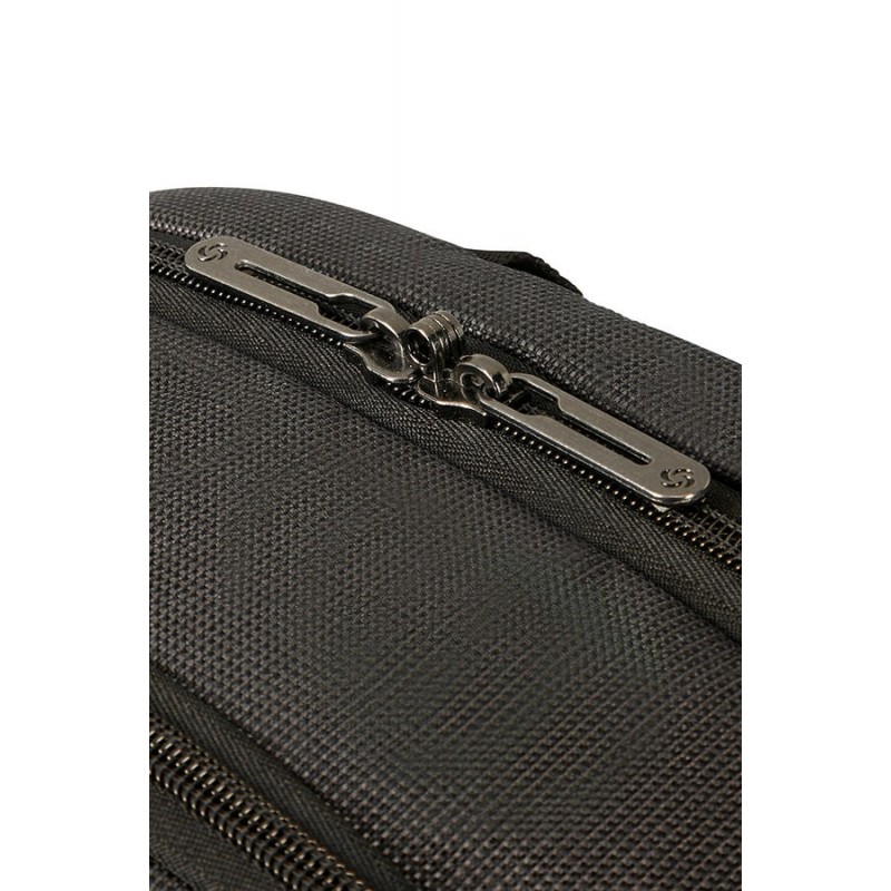 Samsonite Network 3 maletines para portátil 39,6 cm (15.6") Funda tipo mochila Negro