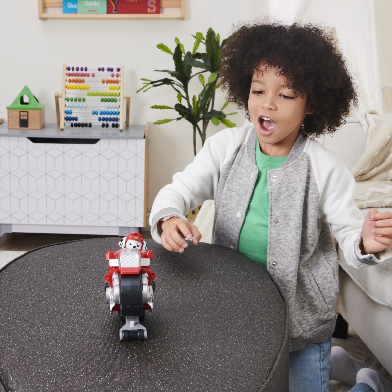 PAW Patrol LA PAT' PATROUILLE - VEHICULE + FIGURINE MARCUS MOTO PUPS - Moto Avec Rétrofriction Et Figurine Amovible De Marcus -