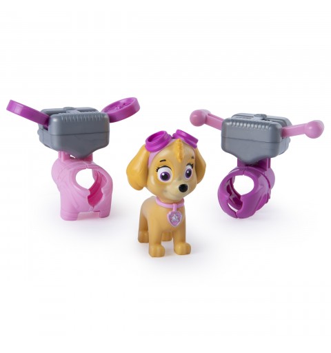 PAW Patrol , Action Pack Chase Figure with 2 Clip-On Uniforms, for Kids Aged 3 and Up