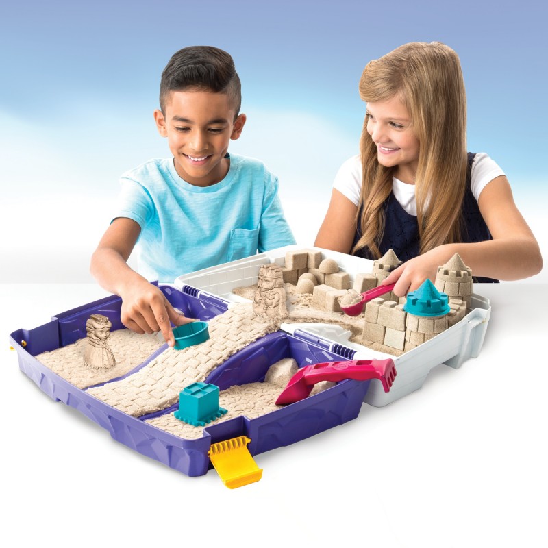 Kinetic Sand , Valigetta Sempre con Te, 900 gr di sabbia modellabile, dai 3 anni