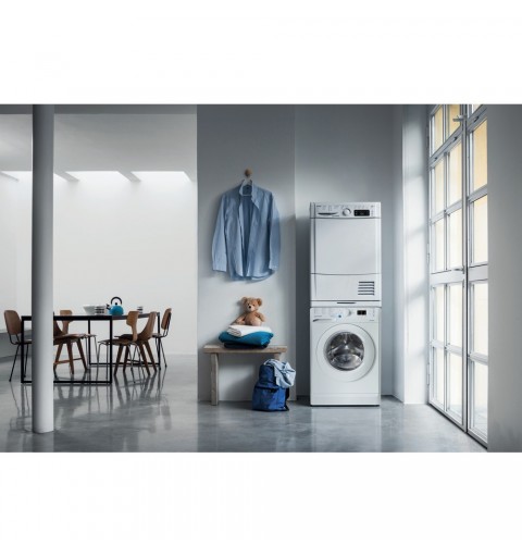 Indesit BWA 71052X W IT N lavadora Carga frontal 7 kg 1000 RPM E Blanco