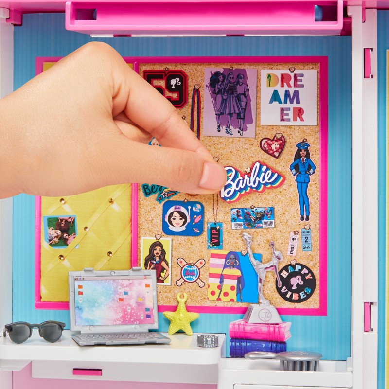 Barbie Traum Kleiderschrank
