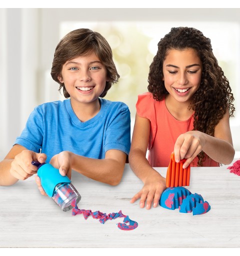 Kinetic Sand - ARENA MÁGICA - SET SANDISFYING - 907g de Arena Azul y Roja con 10 Moldes y Accesorios - Kit Manualidades Niños -