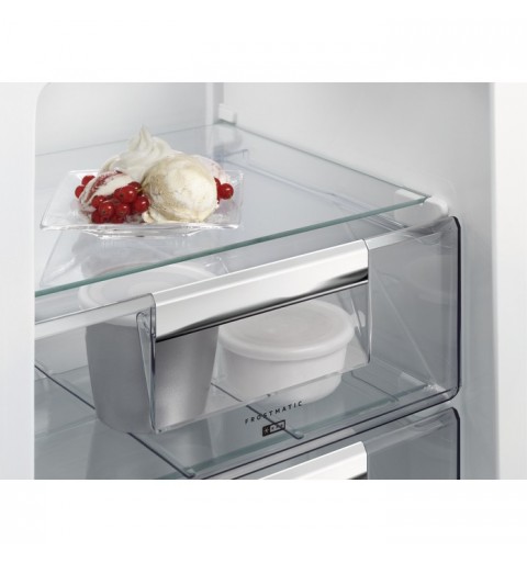 AEG SCB818E6TS fridge-freezer Built-in 253 L E White