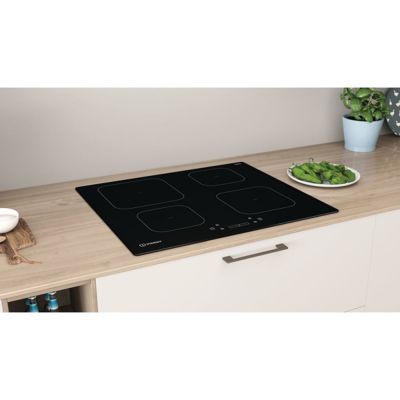 Indesit IS 83Q60 NE piano cottura Nero Da incasso 59 cm Piano cottura a induzione 4 Fornello(i)