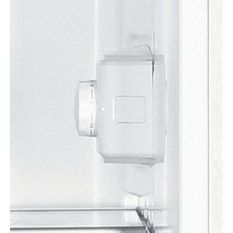 Indesit IN D 2040 AA S fridge-freezer Built-in 202 L F White