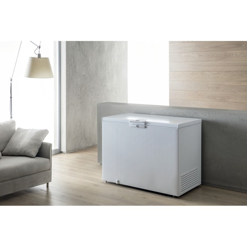 Whirlpool WHE22333 4 Freestanding D