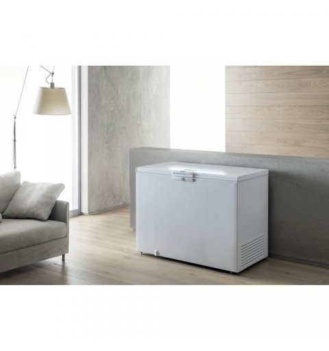 Whirlpool WHE22333 4 Freestanding D