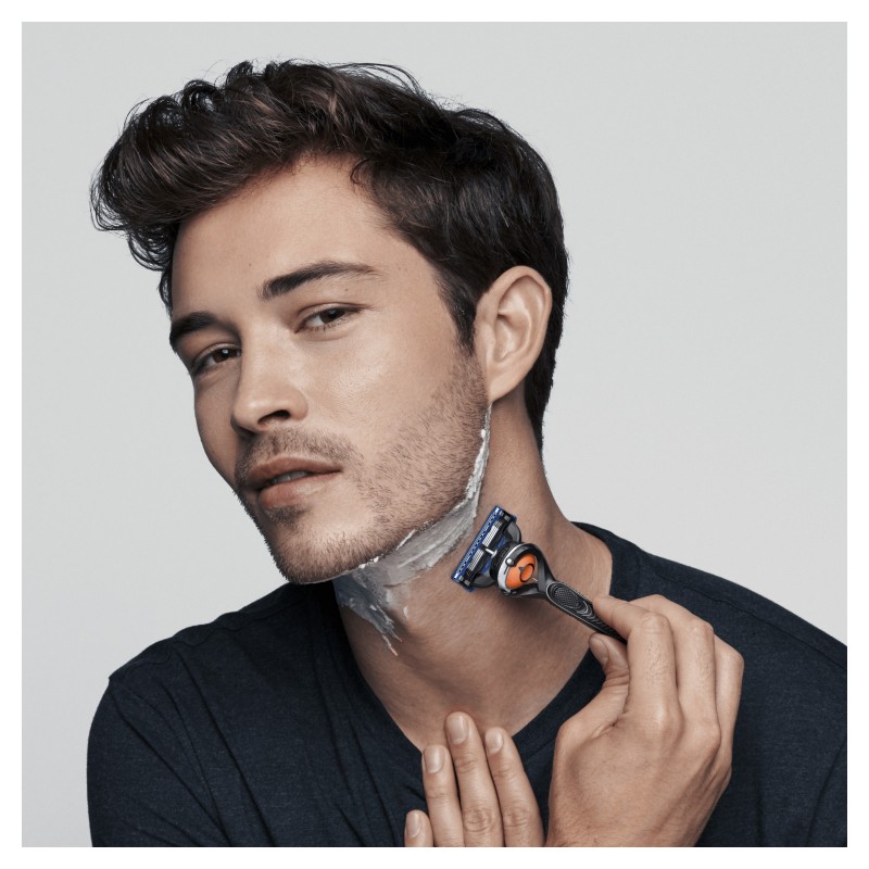 Braun BeardTrimmer BT3240 Regolabarba Uomo, Rifinitore E Tagliacapelli Con 39 Impostazioni Di Lunghezza. Nero Blu