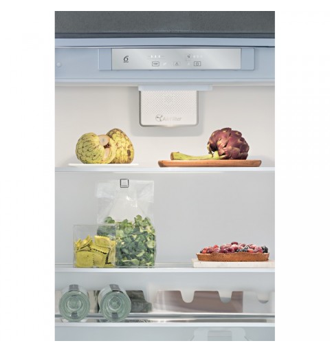 Whirlpool SP40 801 LH 1 réfrigérateur-congélateur Intégré (placement) 400 L Blanc