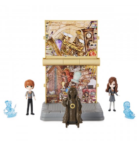 Wizarding World HARRY POTTER - PLAYSET 2 EN 1 LA SALLE SUR DEMANDE MAGICAL MINIS - Univers Magique 2 en 1 Avec 4 Figurines et