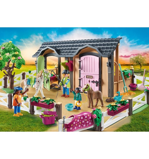 Playmobil Country Reitunterricht mit Pferdeboxen