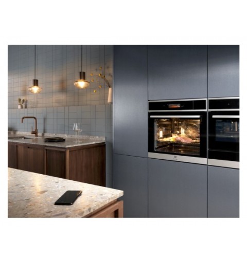 Electrolux EOC5H40X 72 L A Negro, Acero inoxidable