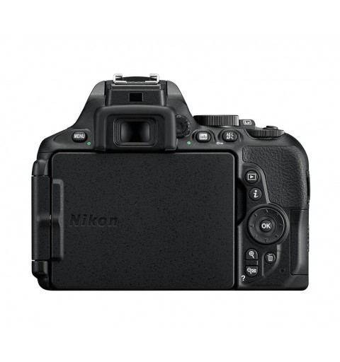 Nikon D5600 + AF-P DX 18-55mm VR + 8GB SD Kit d'appareil-photo SLR 24,2 MP CMOS 6000 x 4000 pixels Noir