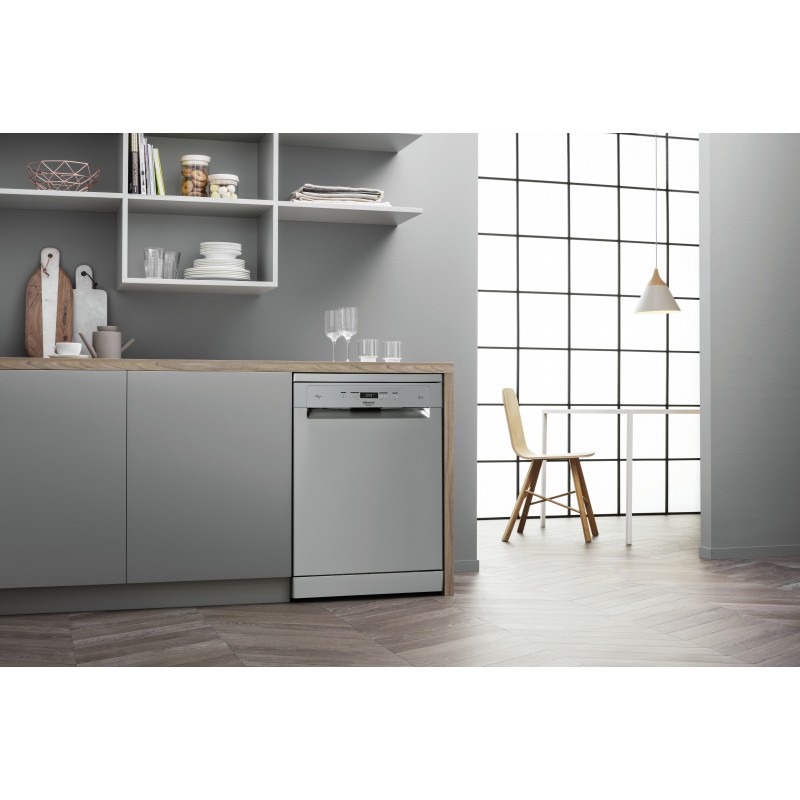 Hotpoint HFC 3C26 CW X Freistehend 14 Maßgedecke E