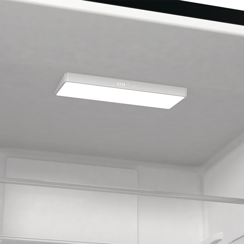 Hisense RB434N4BF2 frigorifero con congelatore Libera installazione 331 L E Nero