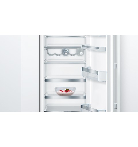 Bosch Serie 6 KIR81AFE0 fridge Built-in 319 L E