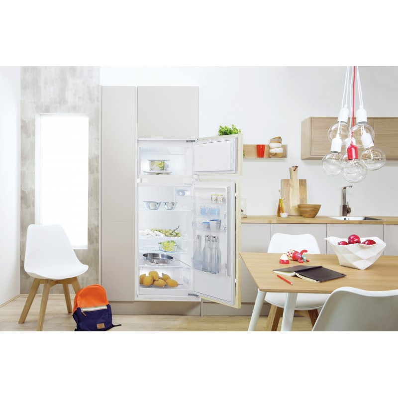 Indesit T 16 A1 D I 1 Kühl- und Gefrierkombination Integriert 239 l F Edelstahl