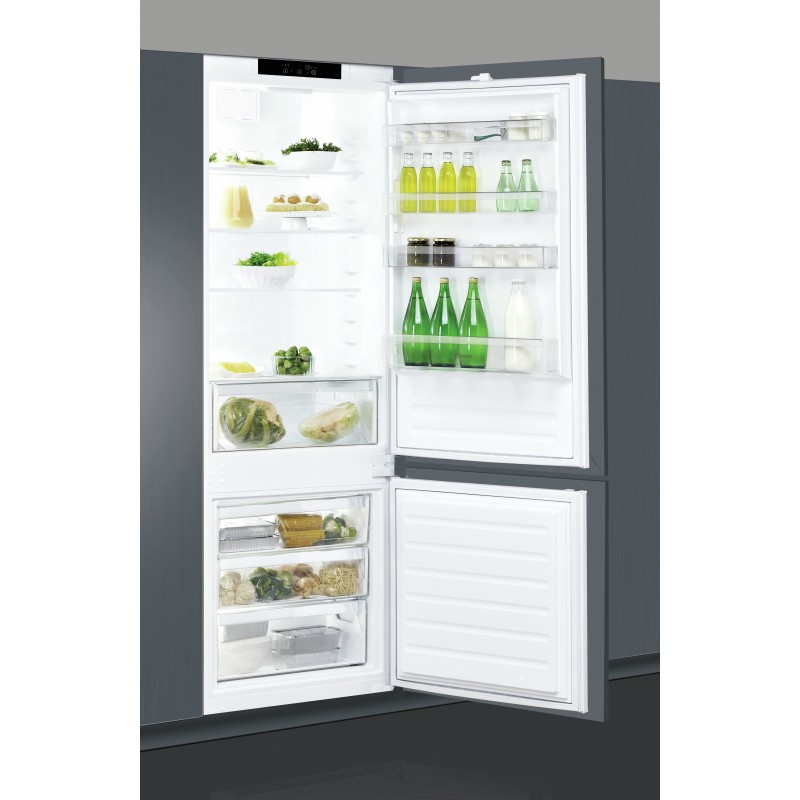 Indesit IND 401 fridge-freezer Built-in 400 L F White
