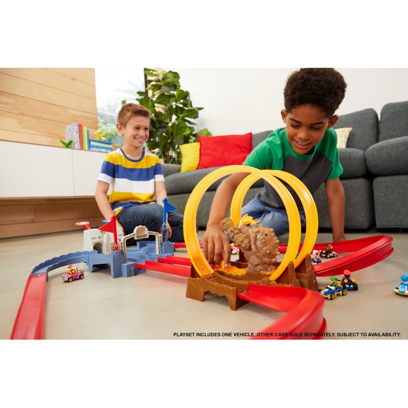 Hot Wheels Mario Kart Coffret Course Chaotique Au Château De Bowser