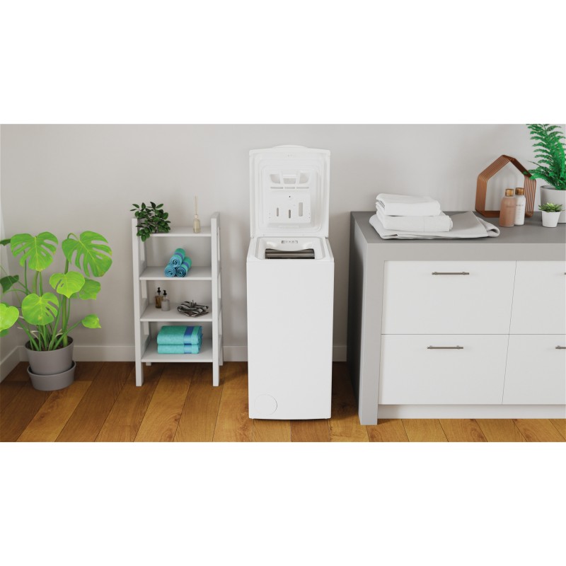 Indesit BTW L60400 IT lavatrice Caricamento dall'alto 6 kg 1000 Giri min C Bianco