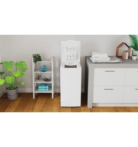 Indesit BTW L60400 IT lavatrice Caricamento dall'alto 6 kg 1000 Giri min C Bianco