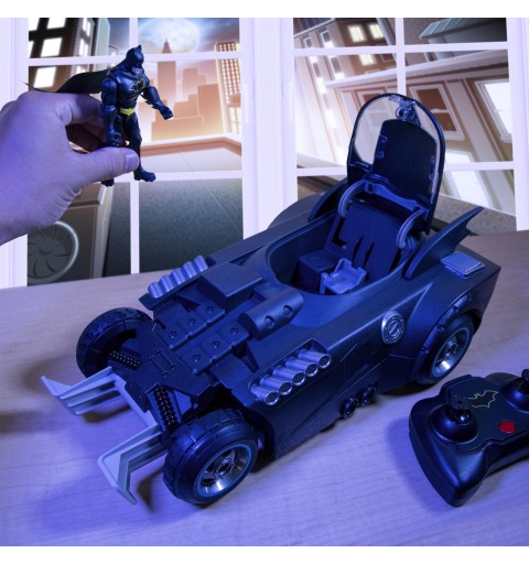 DC Comics , BATMAN, Batmobile Radiocomandata Launch and Defend, con sedile ad espulsione, dai 4 anni