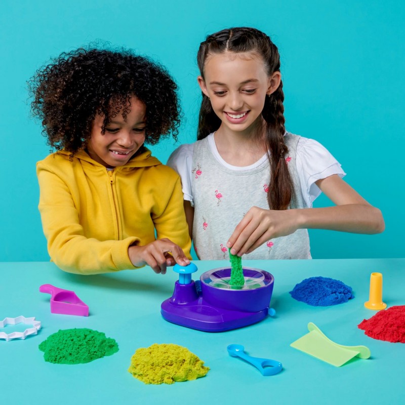Kinetic Sand , Swirl N’ Surprise Playset with 2lbs of Play Sand, Including Red, Blue, Green, Yellow and 4 Tools, Sensory Toys