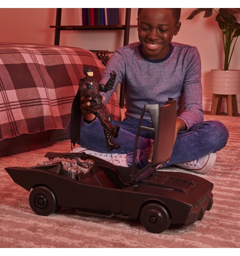DC Comics Batman Batmobile avec figurine Batman de 30 cm, Pièce à collectionner du film Batman, Jouet pour garçons et filles à