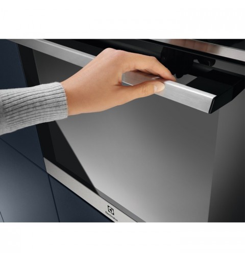 Electrolux EOF6P46X 72 L A+ Acciaio inossidabile