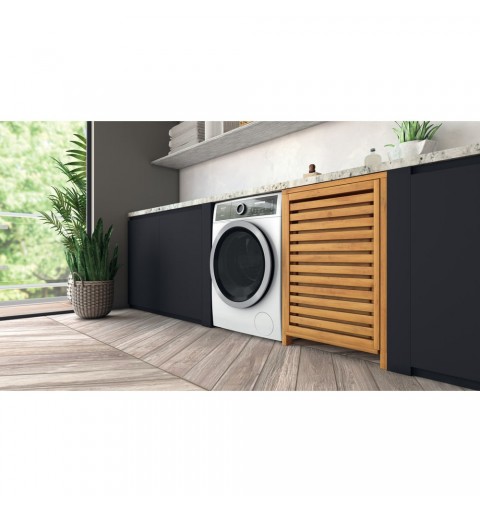 Hotpoint H8 W046WB IT lavatrice Caricamento frontale 10 kg 1400 Giri min A Bianco