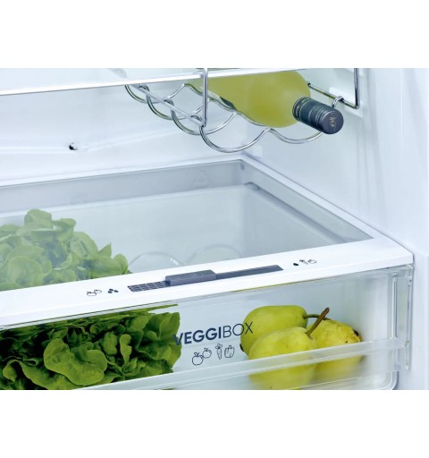 Severin RKG 8929 nevera y congelador Independiente 250 L E Crema de color