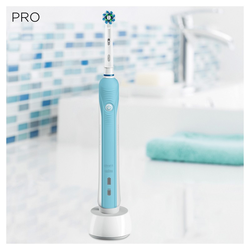 Oral-B PRO 700 CrossAction Adulto Cepillo dental oscilante Azul, Blanco