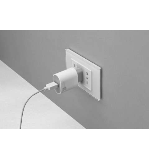 Cellularline USB Charger Stylecolor - Universal Caricabatterie da rete 12W colorato Bianco