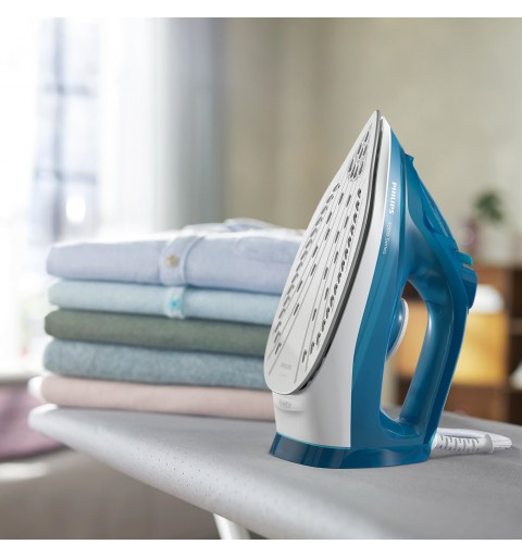 Philips 3000 series DST3040 70 iron Steam iron Ceramic soleplate 2400 W Blue