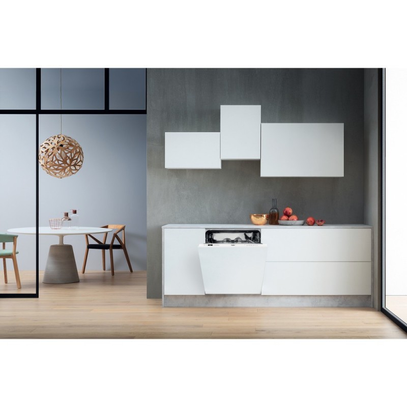 Whirlpool WIS 5010 lavavajilla Completamente integrado 13 cubiertos F
