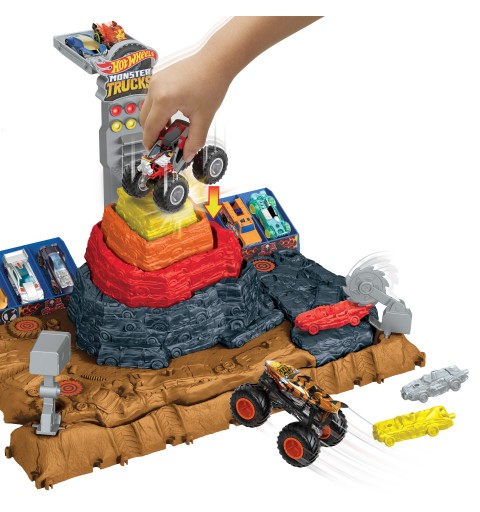 Hot Wheels Monster Trucks Arena Smashers Bone Shaker Ultimate Crush Yard Playset