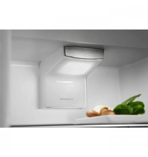Electrolux LCB7TE70S fridge-freezer Built-in 376 L E White