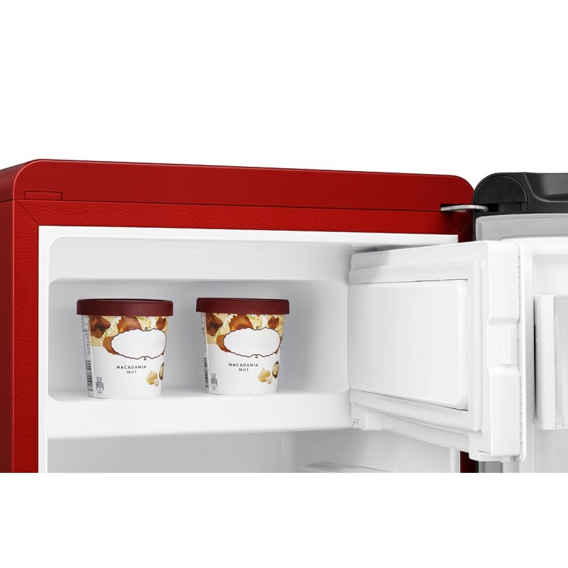 Hisense RR106D4CRF combi-fridge Freestanding 82 L F Red