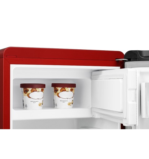Hisense RR106D4CRF combi-fridge Freestanding 82 L F Red